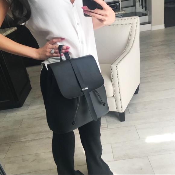 LAST//CATALINA in Black - Picture 5 of 6